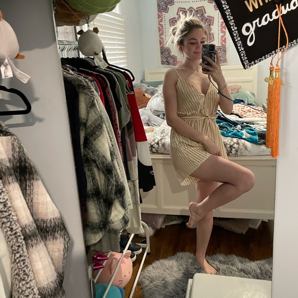 Romper - Picture 3 of 4